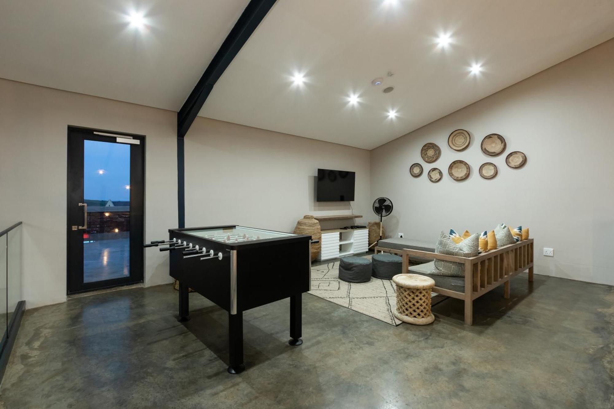 Dragonview Lodge Champagne Valley エクステリア 写真