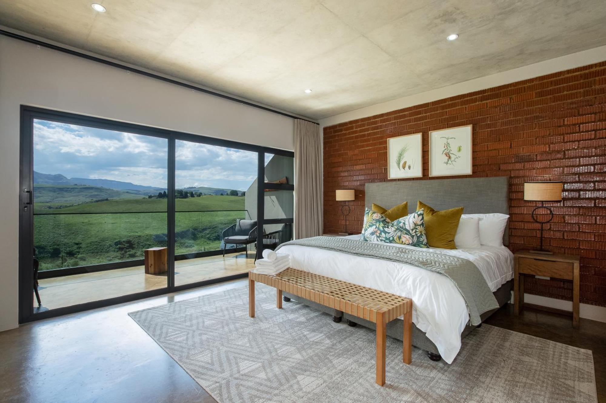 Dragonview Lodge Champagne Valley エクステリア 写真