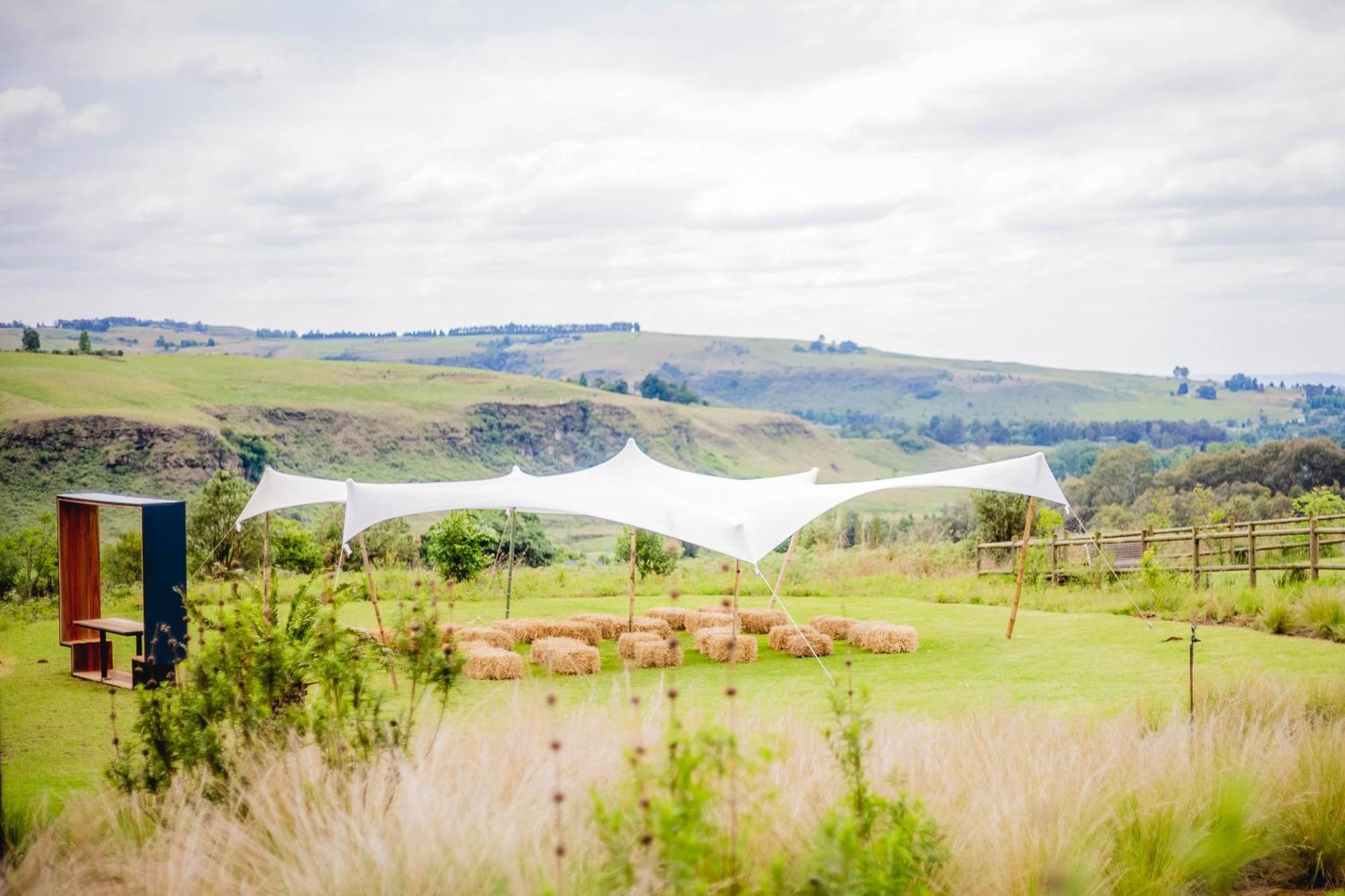 Dragonview Lodge Champagne Valley エクステリア 写真